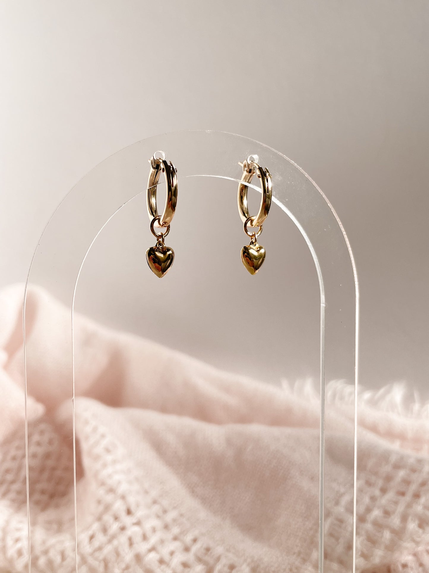 CUORE D'ORO HINGE HOOP EARRINGS