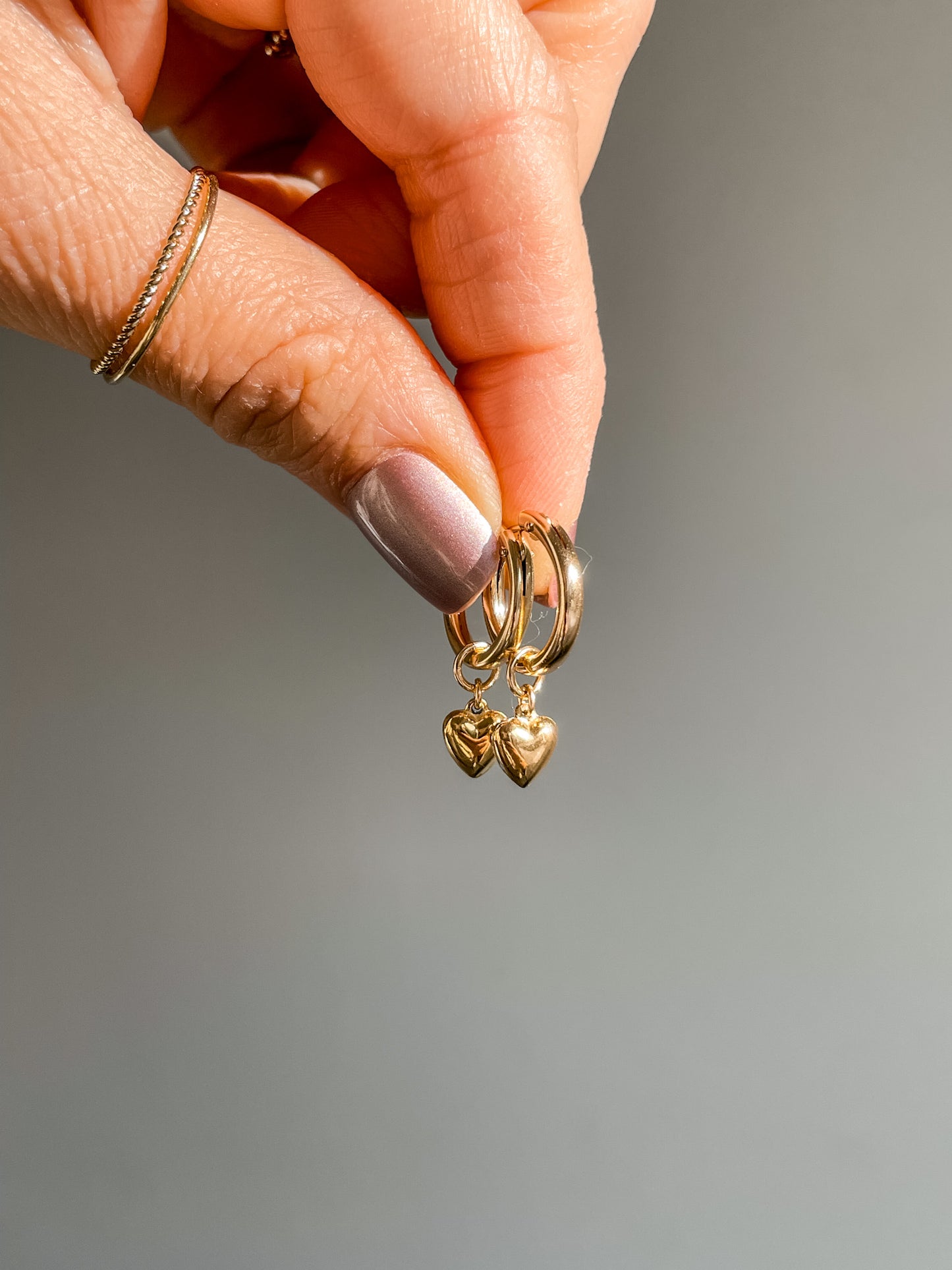 CUORE D'ORO HINGE HOOP EARRINGS