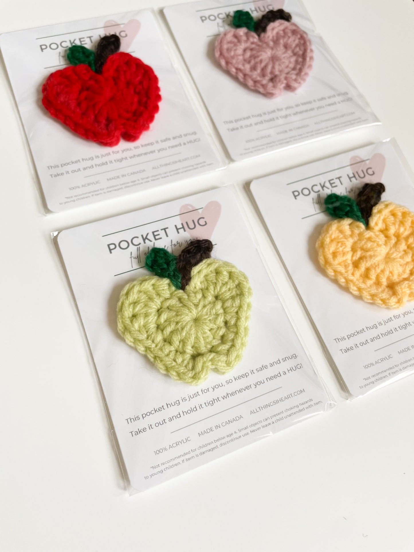 POCKET HUG - APPLE, SET OF THREE