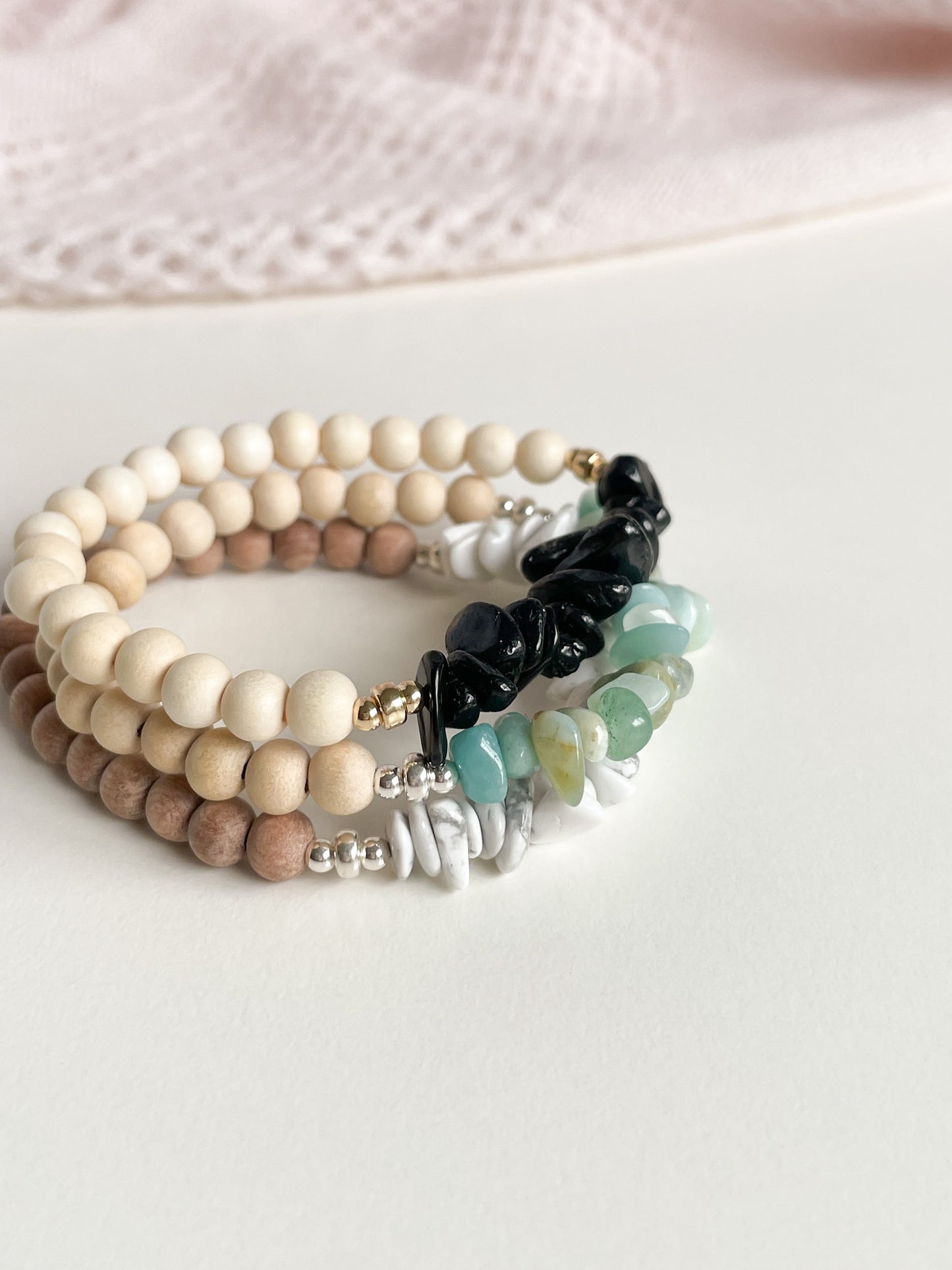 WOOD & GEMSTONE AROMATHERAPY BRACELET - 6MM