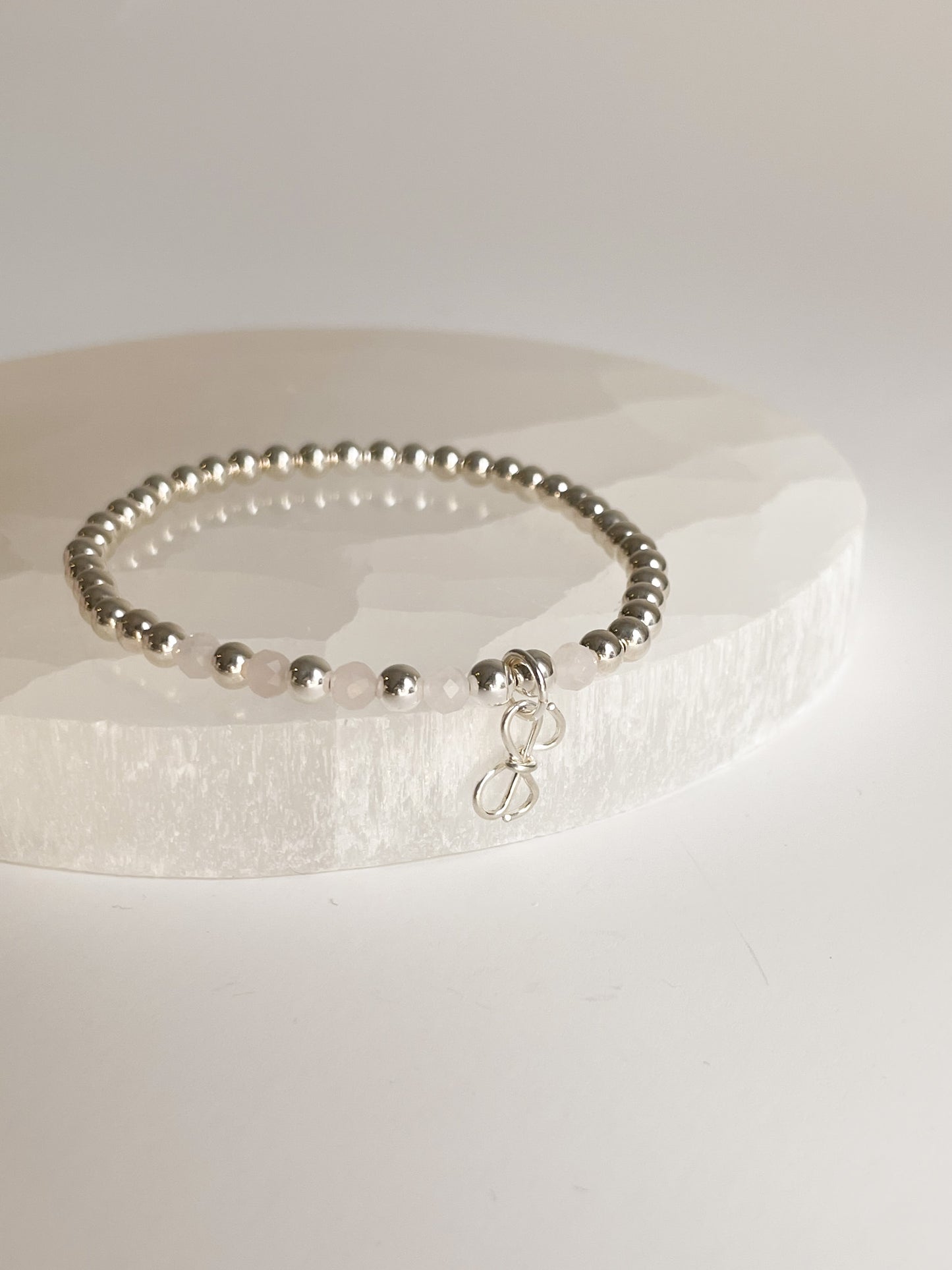 BOW CHARM BRACELET