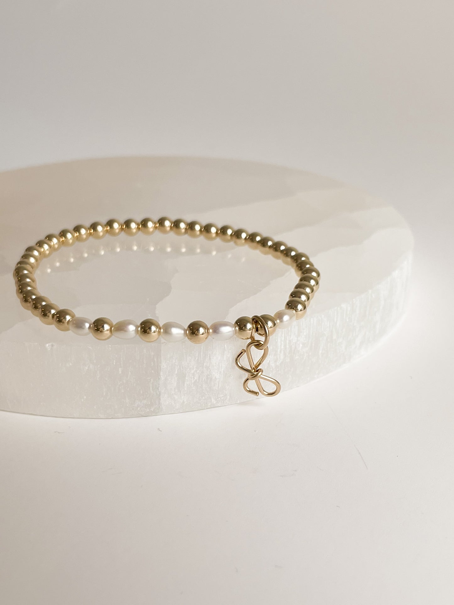BOW CHARM BRACELET