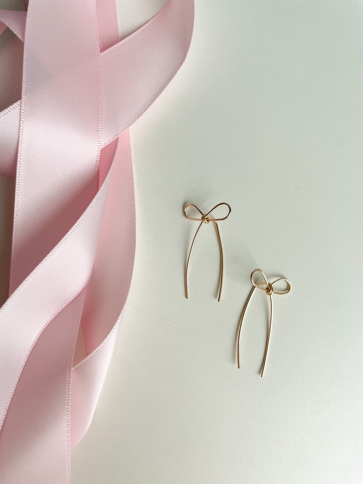 BOW THREADER EARRINGS
