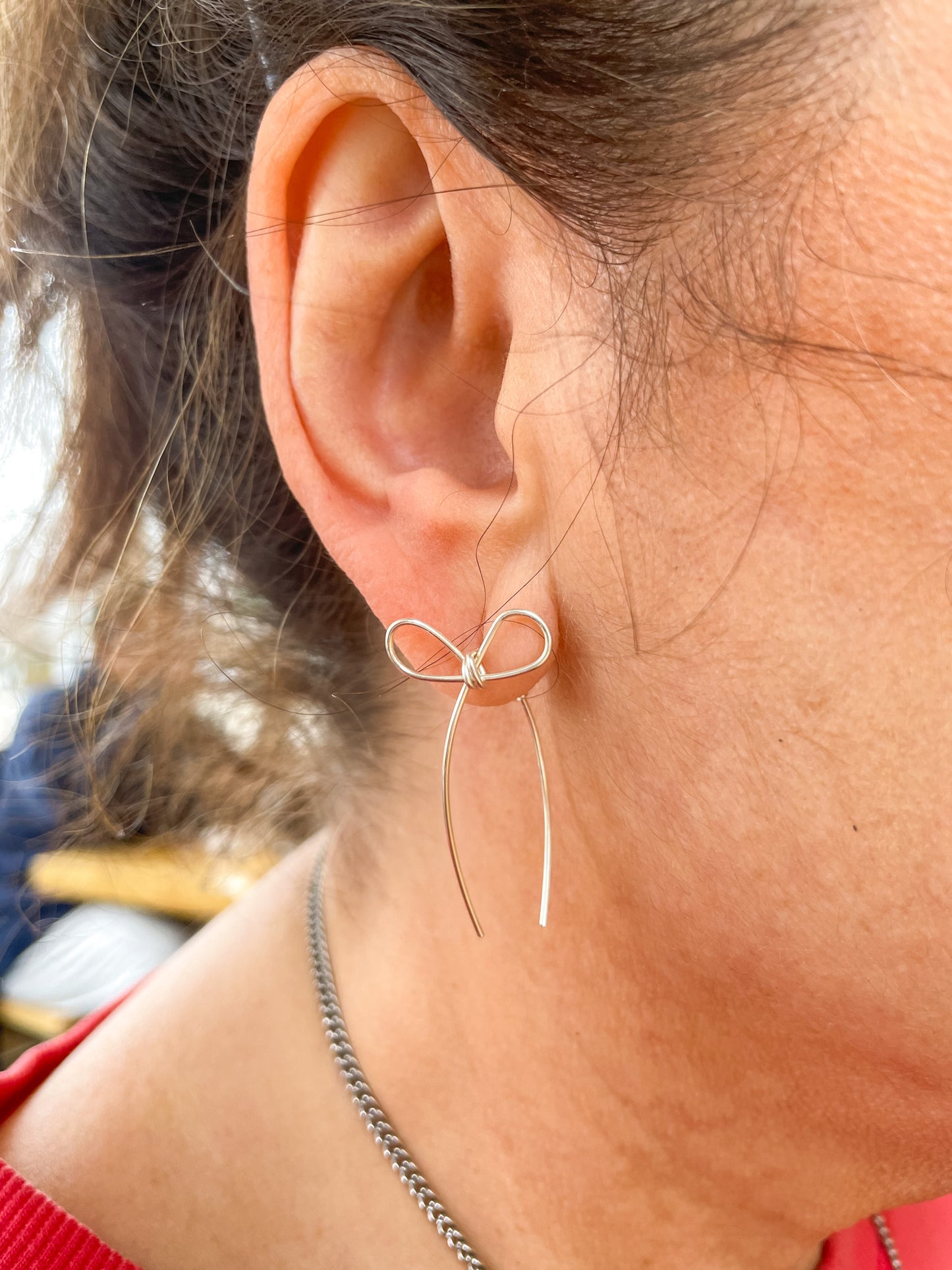 BOW THREADER EARRINGS